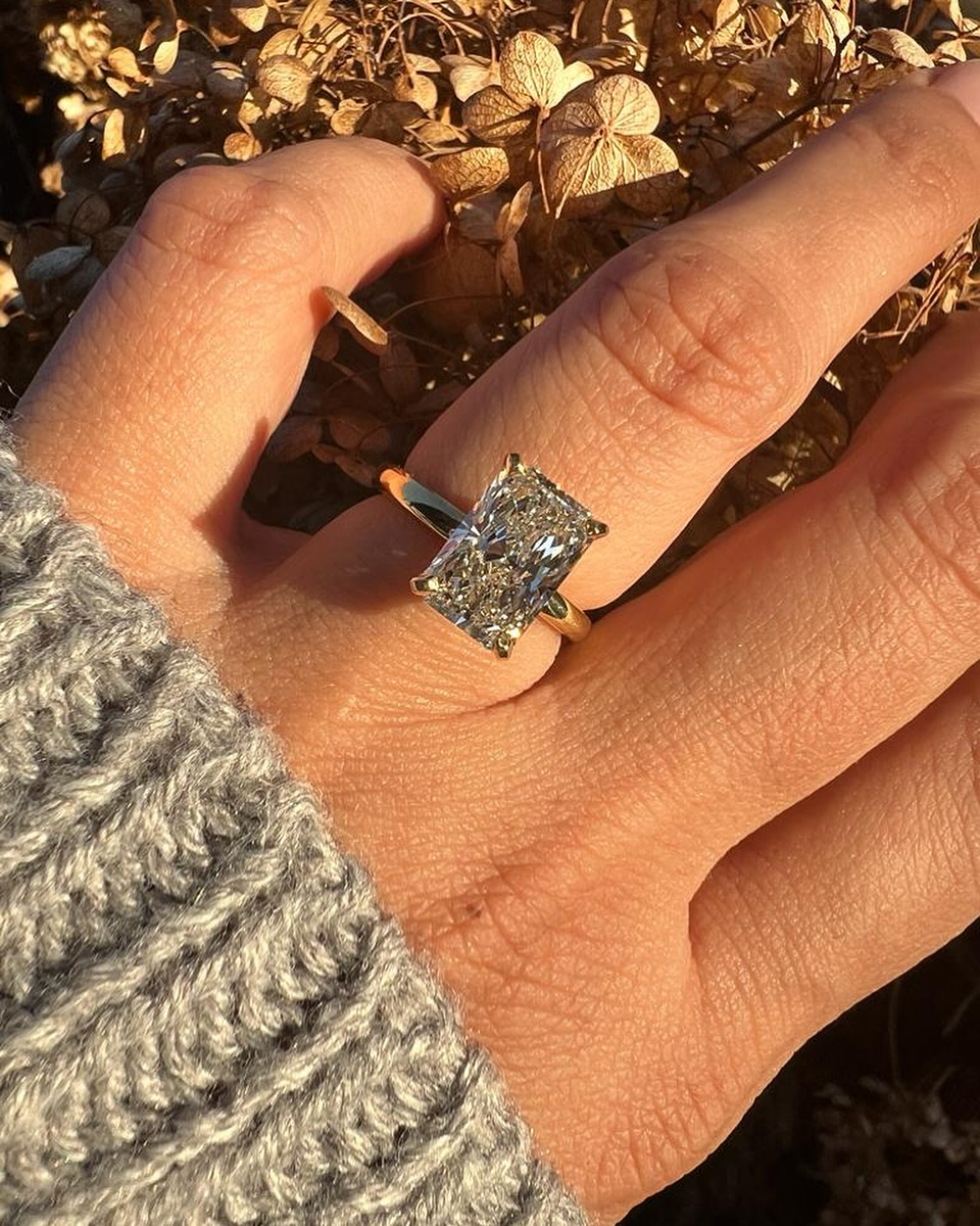 Radiant Cut Diamond Ring